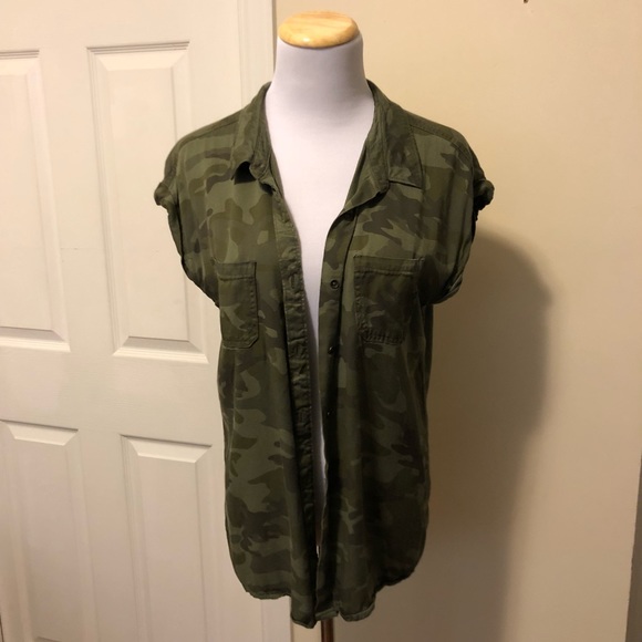 Mossimo Supply Co. Tops - MOSSIMO SUPPLY CO. Army Short Sleeve Button Up